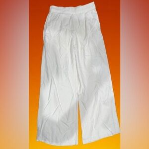 Abercrombie & Fitch Men's Crisp White Chinos in Medium - PLEASE READ DETAILS